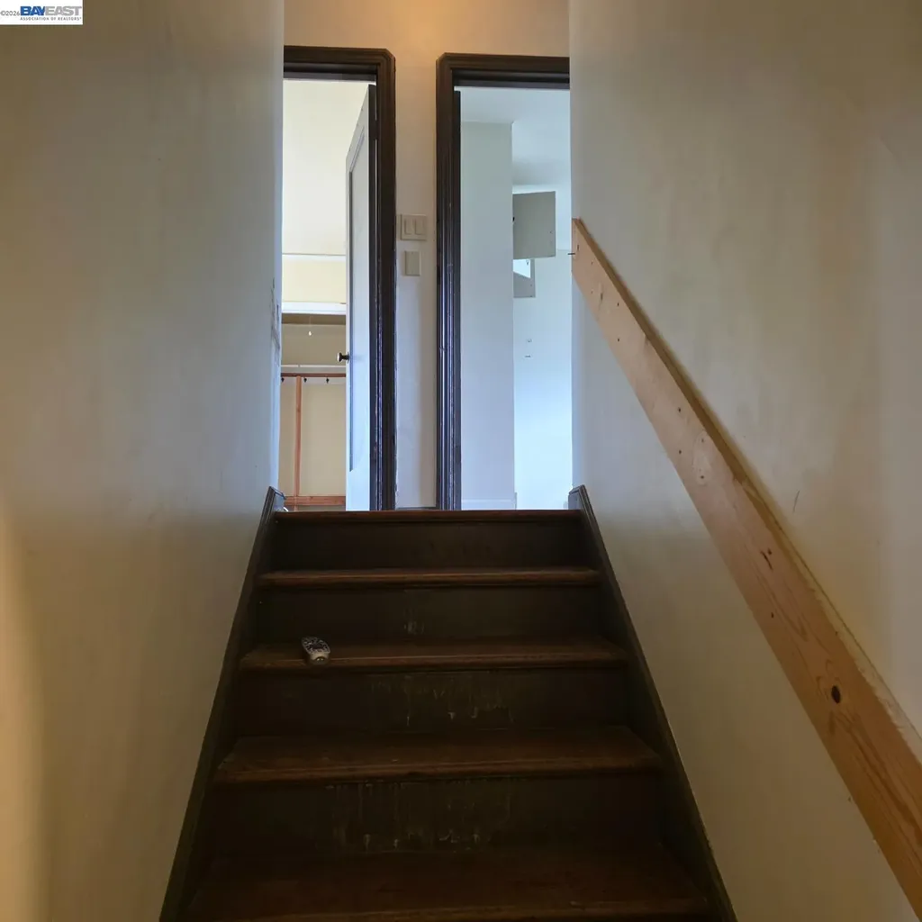 5685 Carberry Avenue Oakland CA 94609
