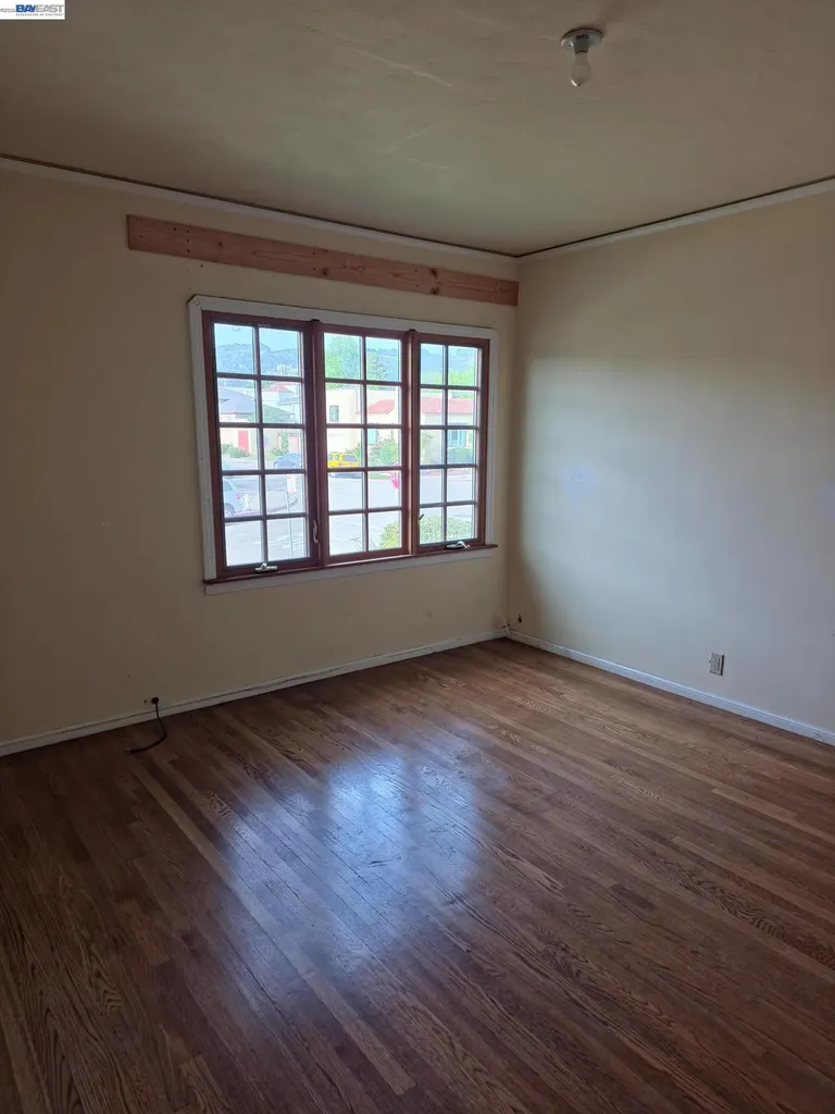 5685 Carberry Avenue Oakland CA 94609