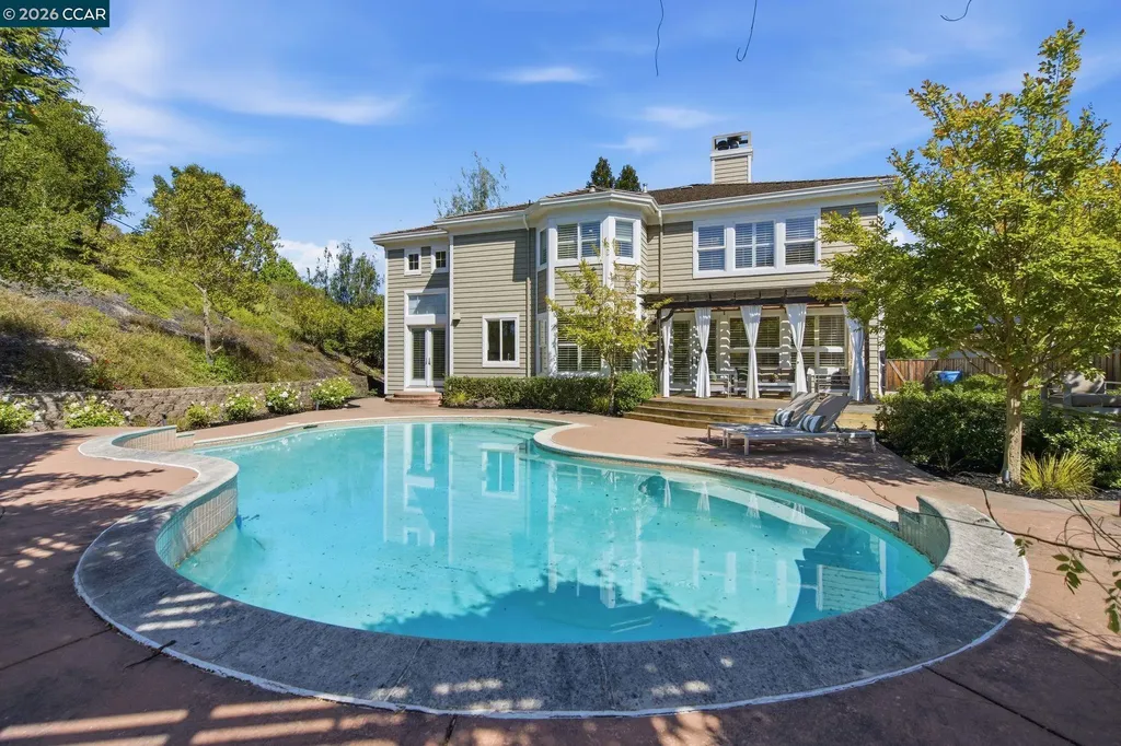 2151 Sky View Court Moraga CA 94556