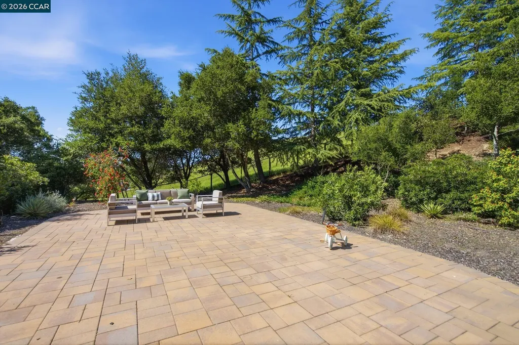 2151 Sky View Court Moraga CA 94556