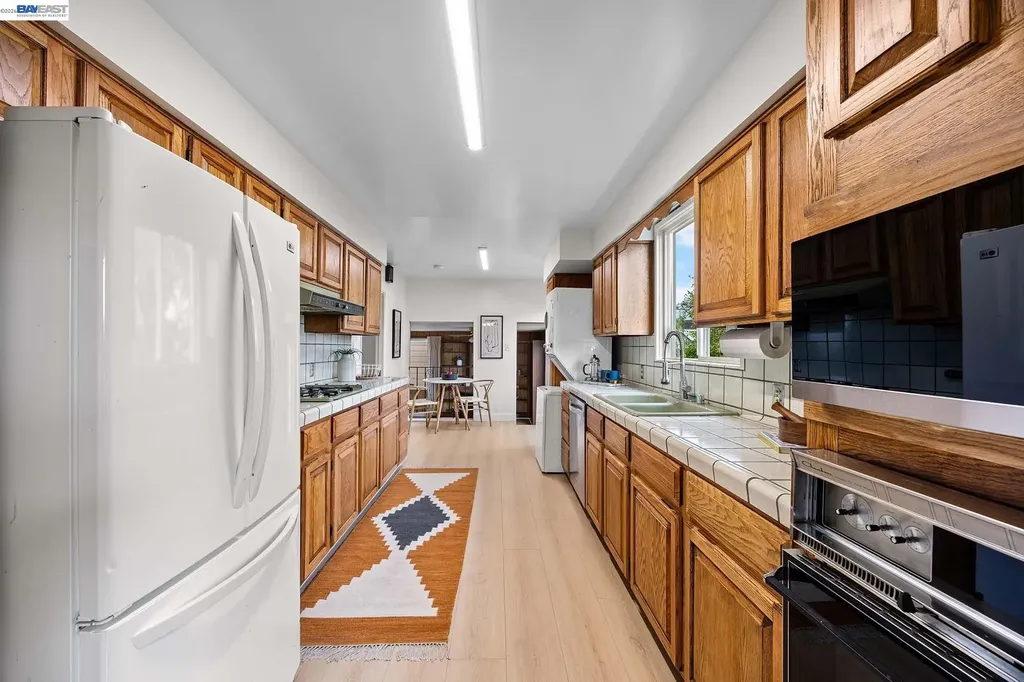 14590 Bancroft Avenue San Leandro CA 94578
