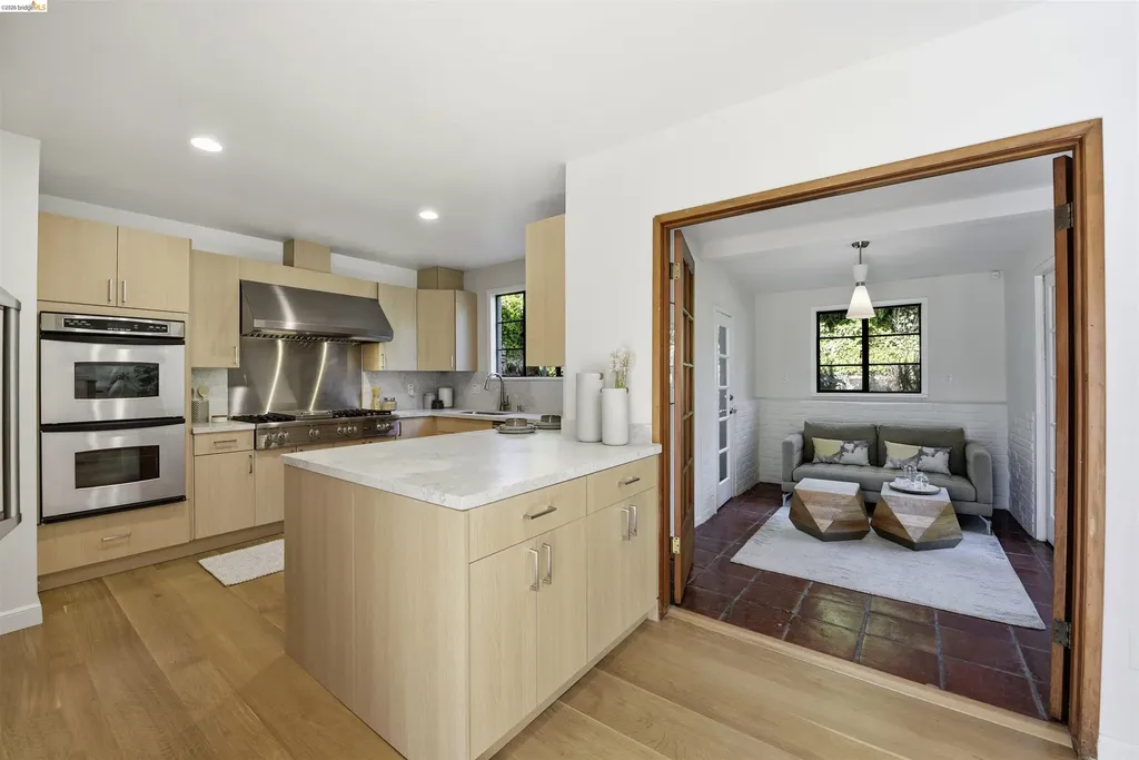 44 Highgate Road Kensington CA 94707