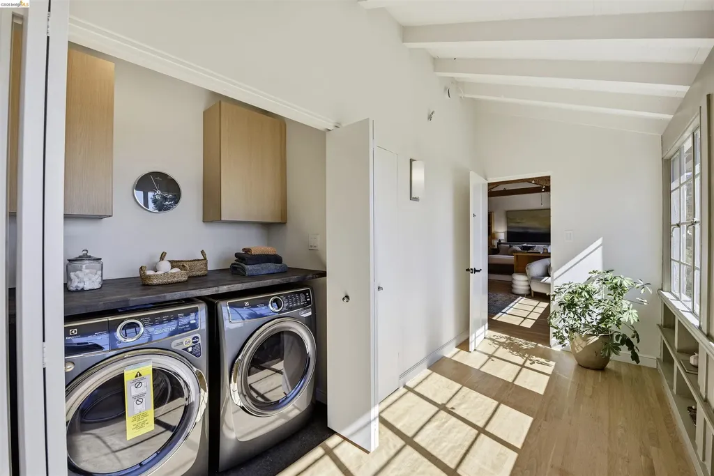 44 Highgate Road Kensington CA 94707