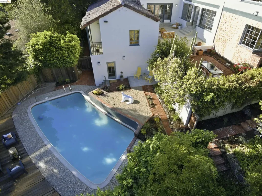 44 Highgate Road Kensington CA 94707
