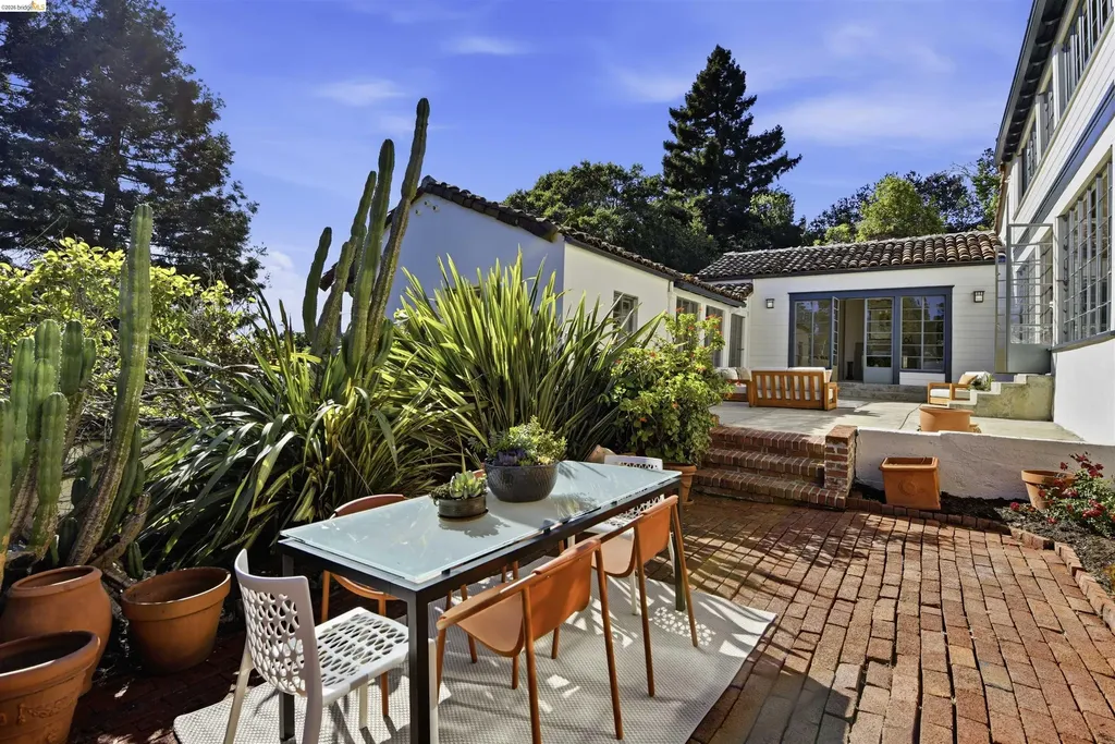 44 Highgate Road Kensington CA 94707