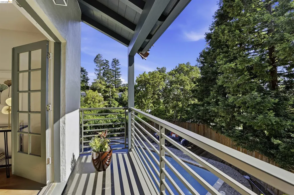 44 Highgate Road Kensington CA 94707