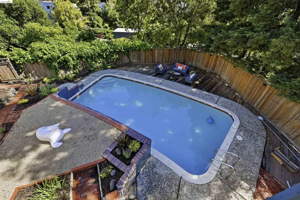 44 Highgate Road Kensington CA 94707