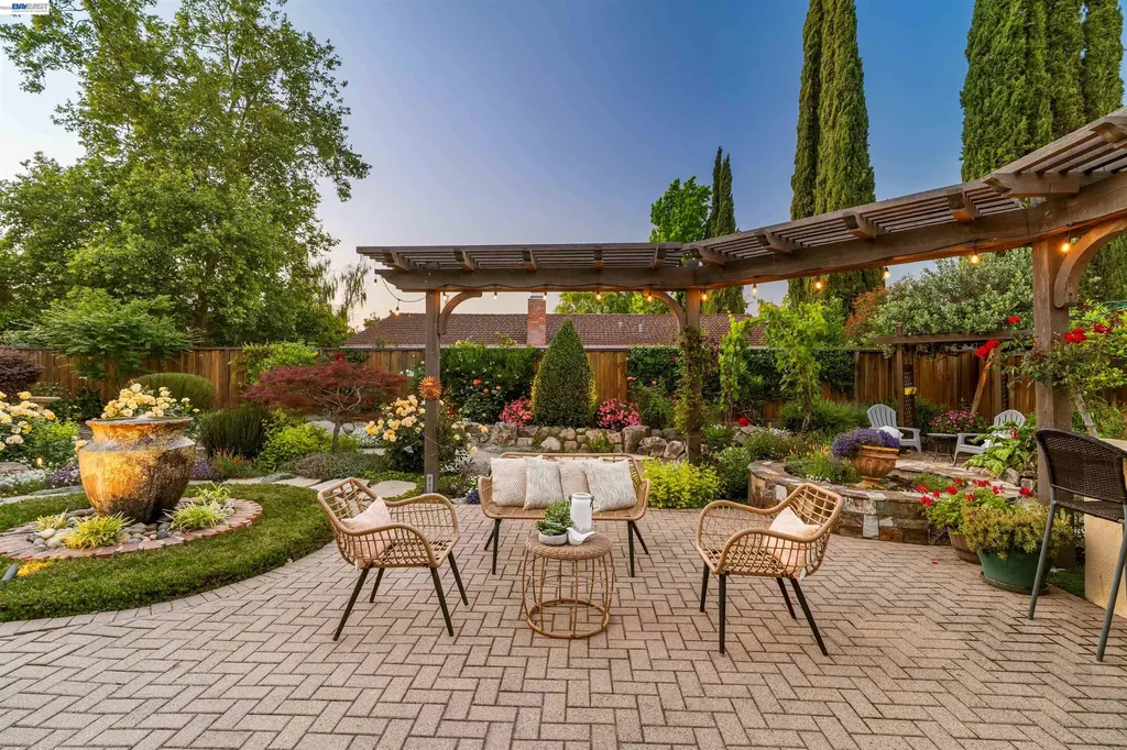 5481 Greenfield Way Pleasanton CA 94566