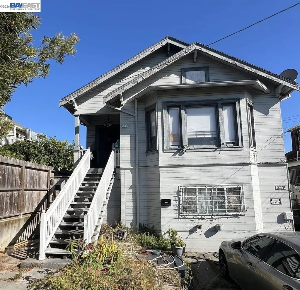 2222 Inyo Avenue Oakland CA 94601