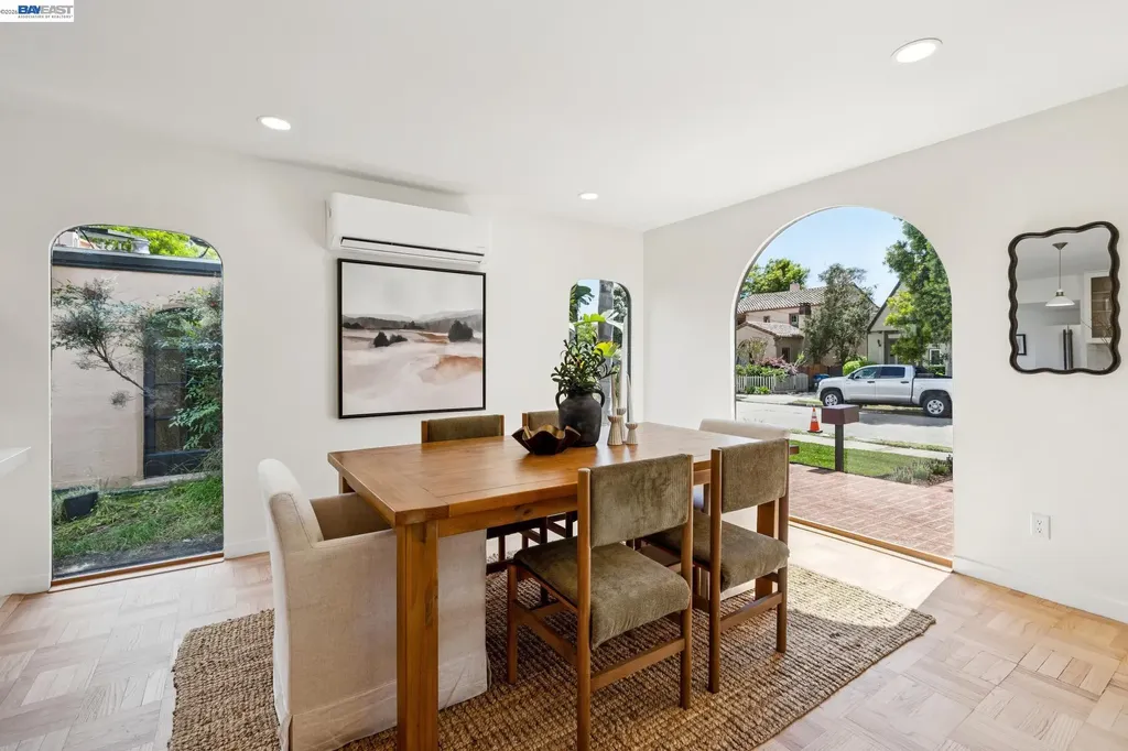 2713 Calhoun Street Alameda CA 94501