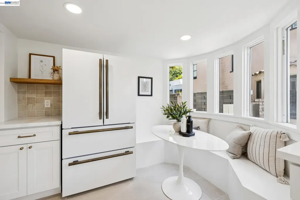 2713 Calhoun Street Alameda CA 94501