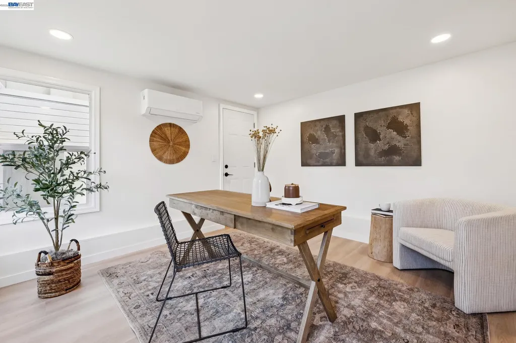2713 Calhoun Street Alameda CA 94501