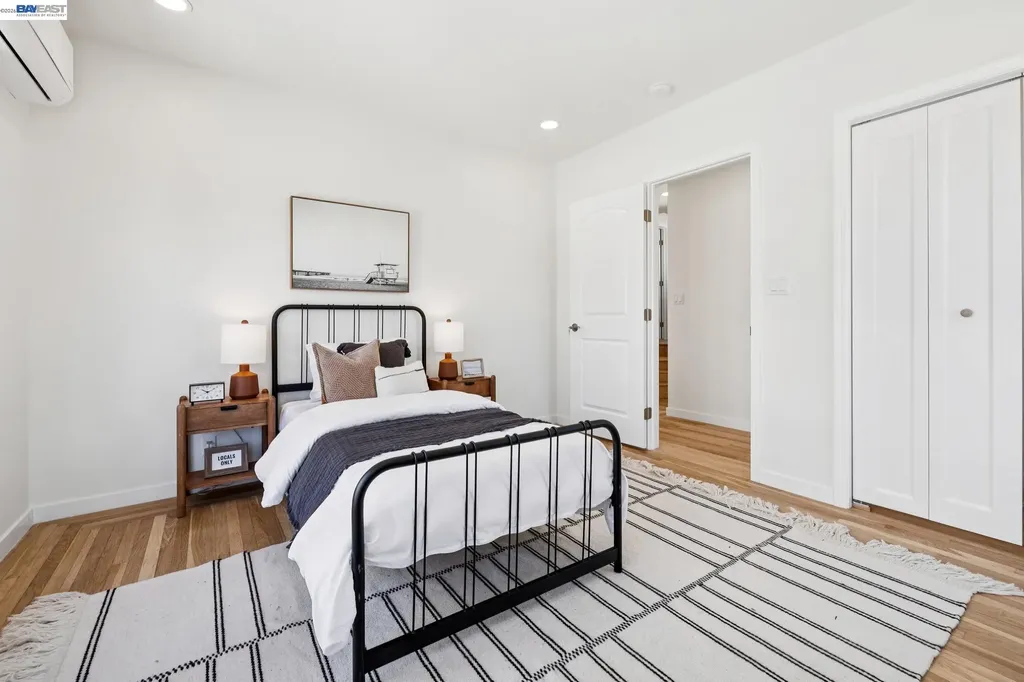 2713 Calhoun Street Alameda CA 94501