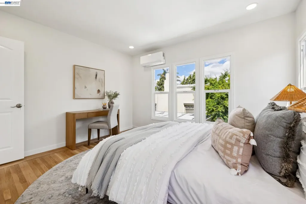 2713 Calhoun Street Alameda CA 94501