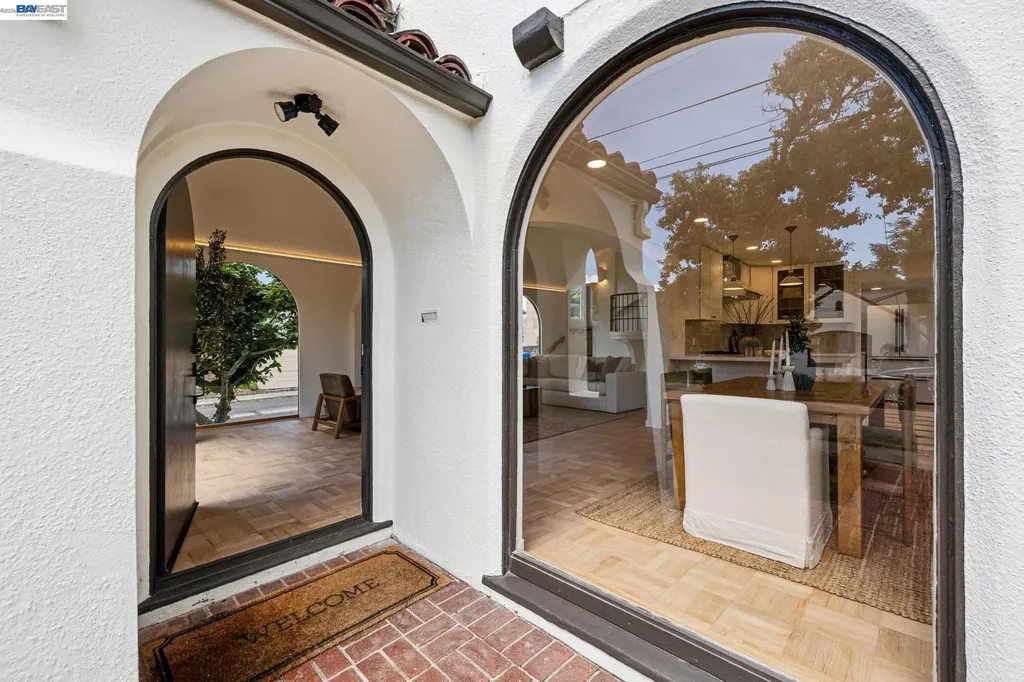 2713 Calhoun Street Alameda CA 94501