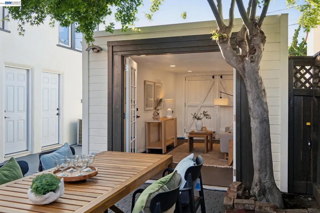 2713 Calhoun Street Alameda CA 94501