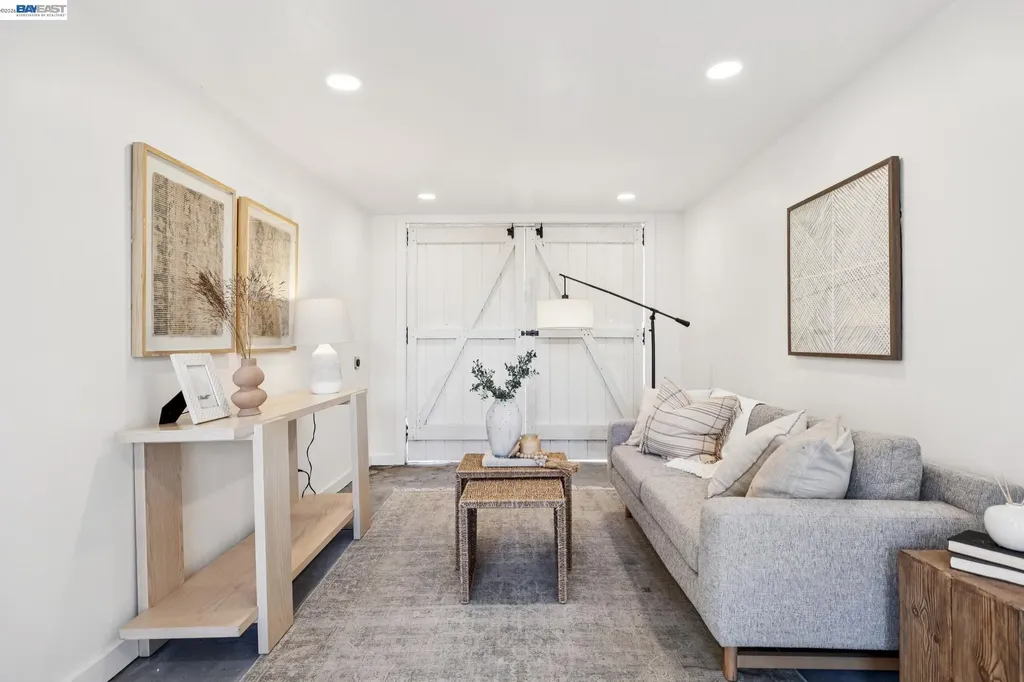 2713 Calhoun Street Alameda CA 94501