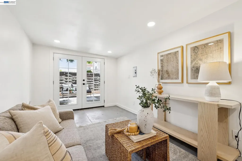 2713 Calhoun Street Alameda CA 94501