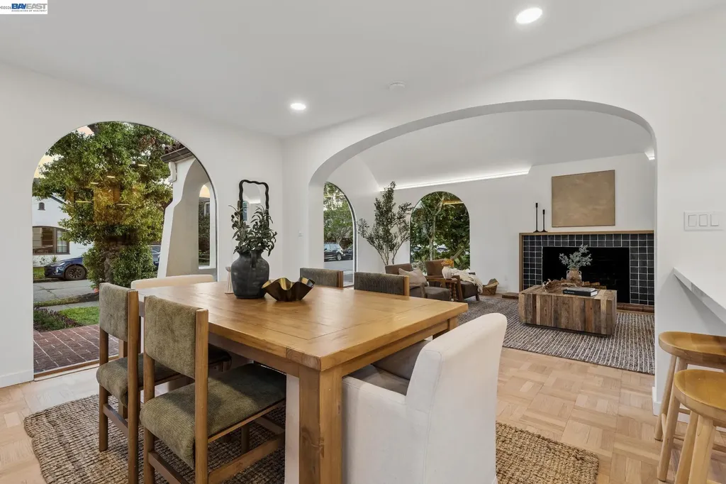 2713 Calhoun Street Alameda CA 94501