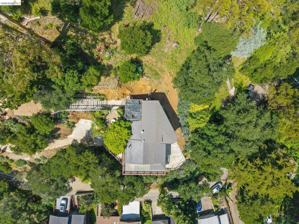 6383 Valley View Road Oakland CA 94611