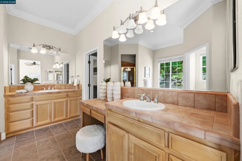 5260 Hiddencrest Court Concord CA 94521