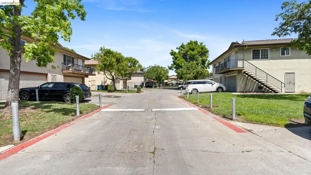 2110 Peppertree Antioch CA 94509