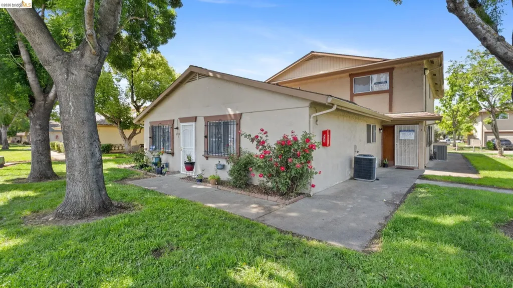 2110 Peppertree Antioch CA 94509