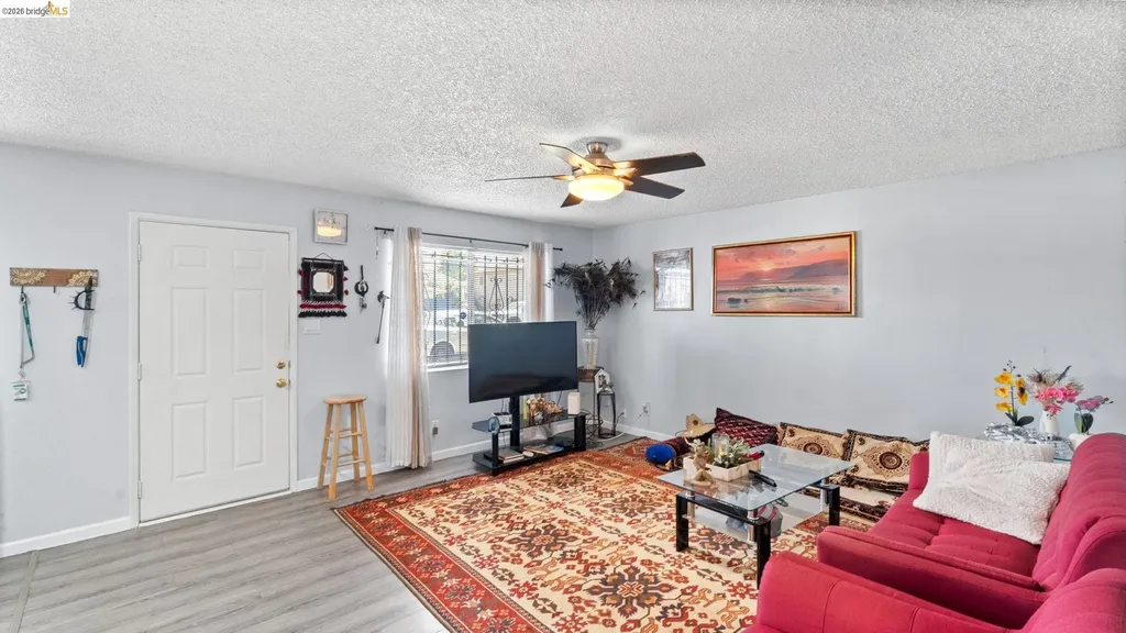 2110 Peppertree Antioch CA 94509