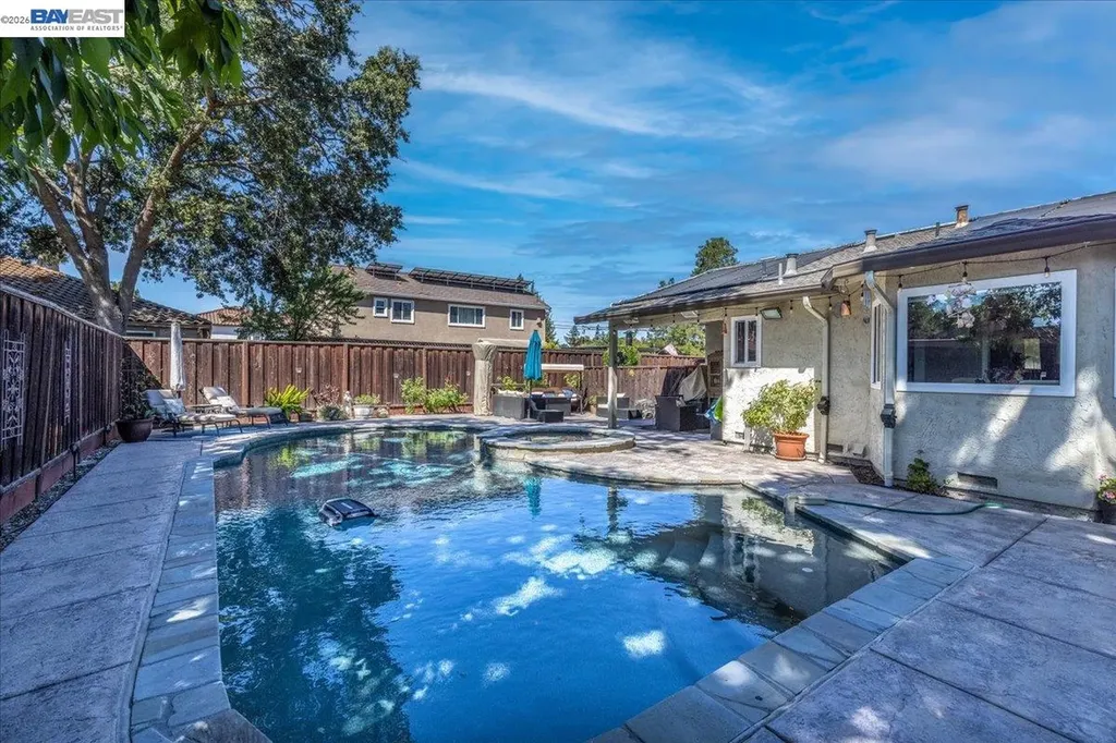1766 Risdon Road Concord CA 94518