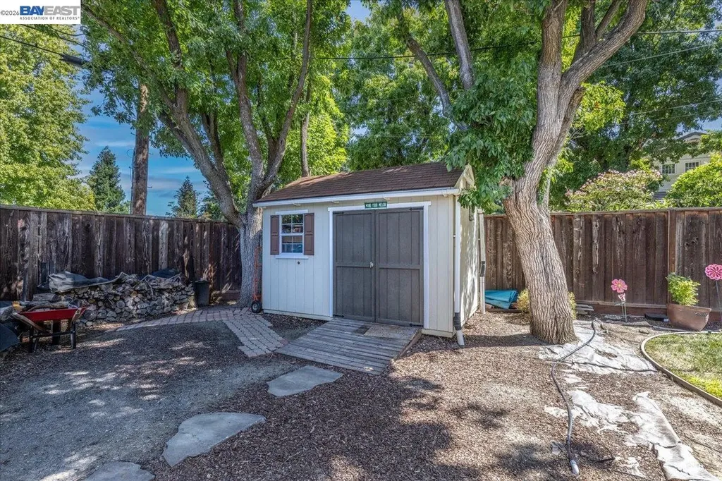 1766 Risdon Road Concord CA 94518