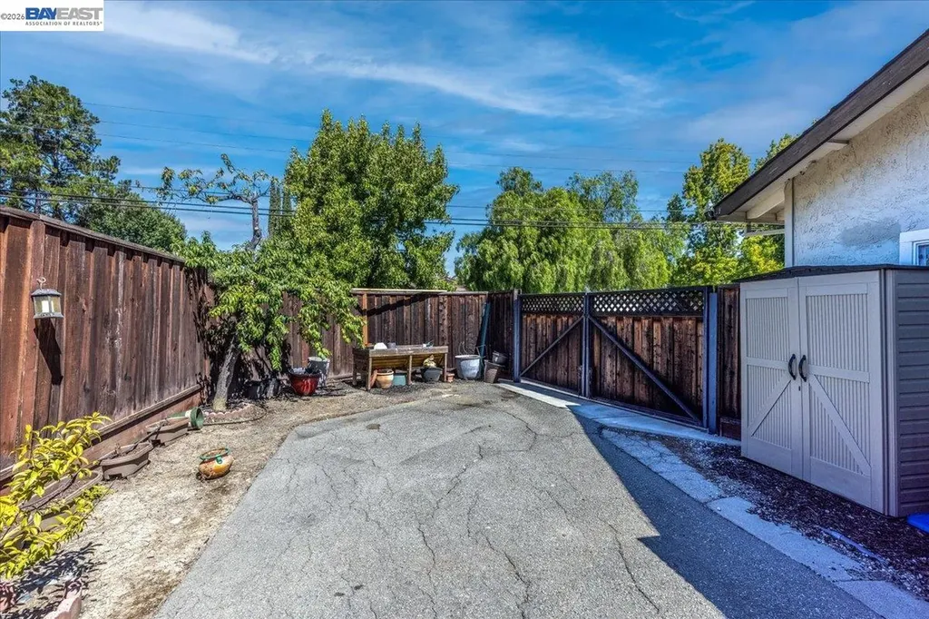 1766 Risdon Road Concord CA 94518