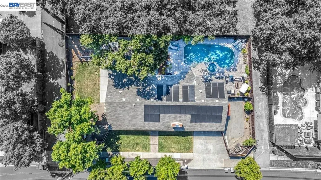 1766 Risdon Road Concord CA 94518