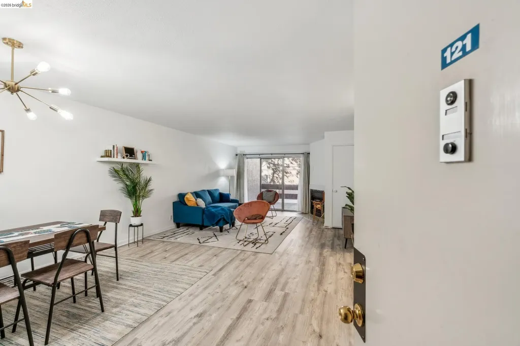2121 Vale Road San Pablo CA 94806