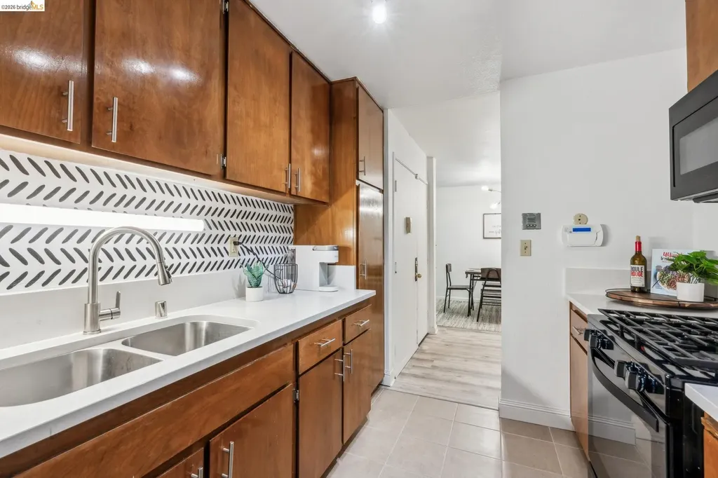 2121 Vale Road San Pablo CA 94806