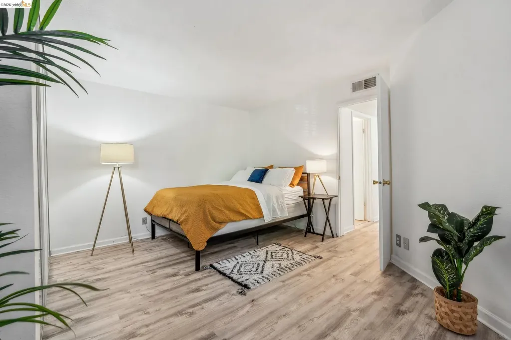 2121 Vale Road San Pablo CA 94806
