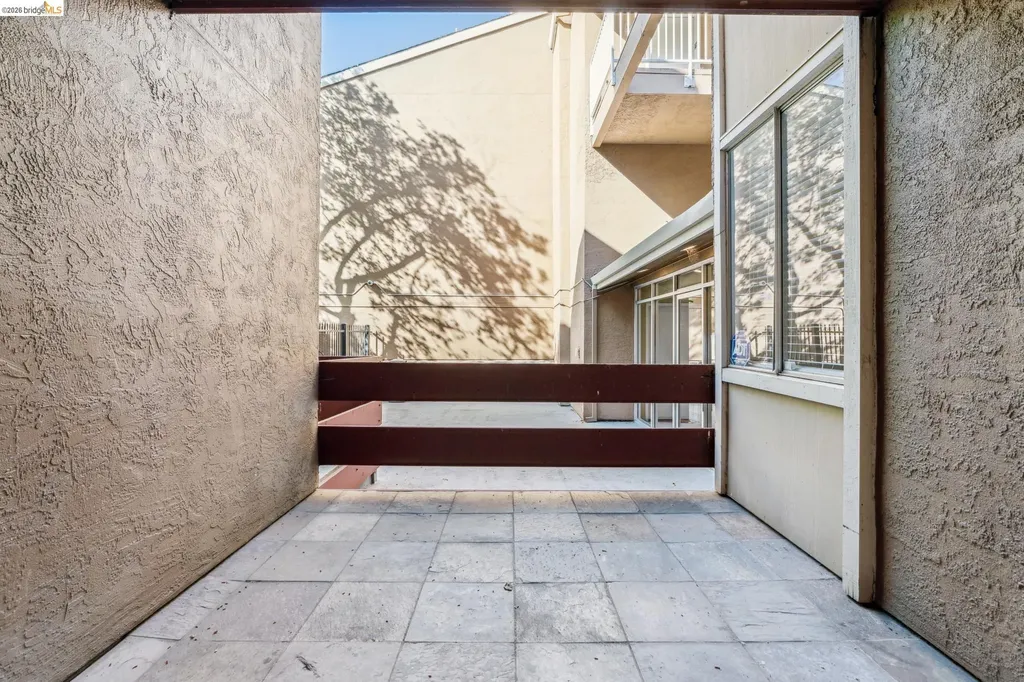 2121 Vale Road San Pablo CA 94806
