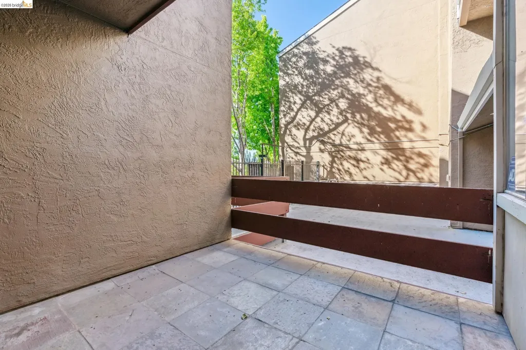 2121 Vale Road San Pablo CA 94806