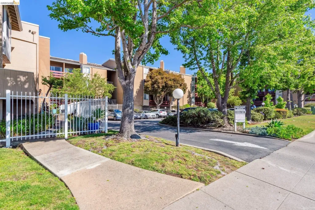 2121 Vale Road San Pablo CA 94806