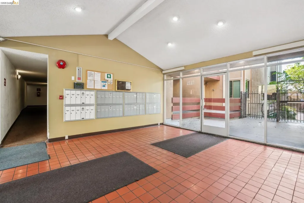 2121 Vale Road San Pablo CA 94806