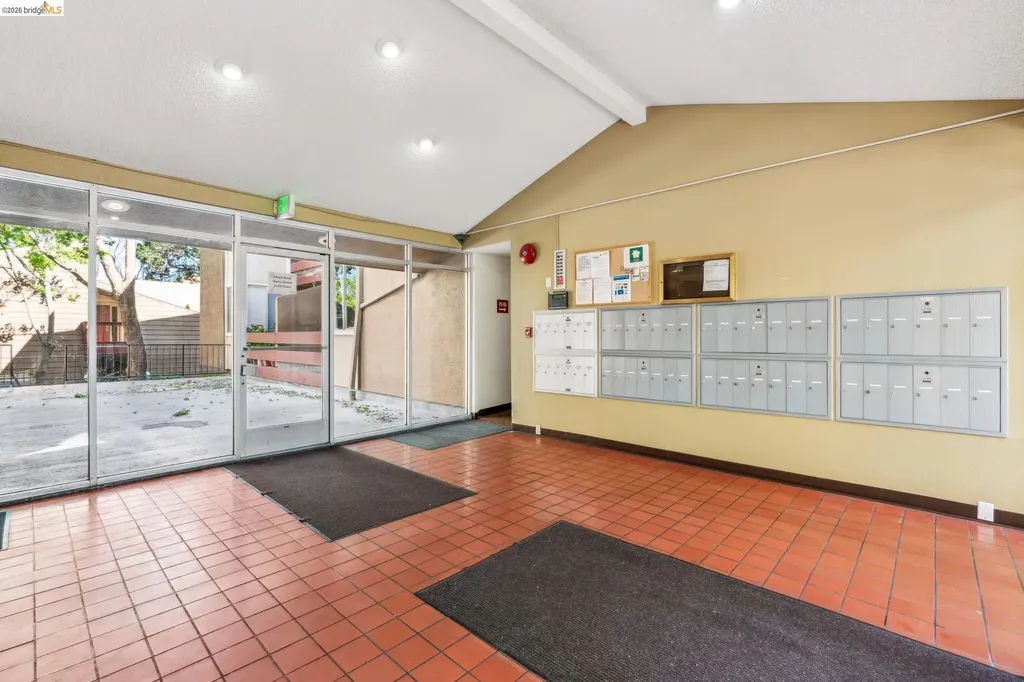 2121 Vale Road San Pablo CA 94806