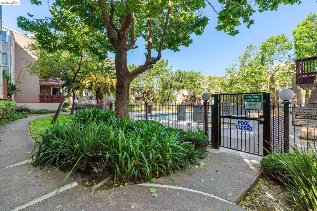 2121 Vale Road San Pablo CA 94806