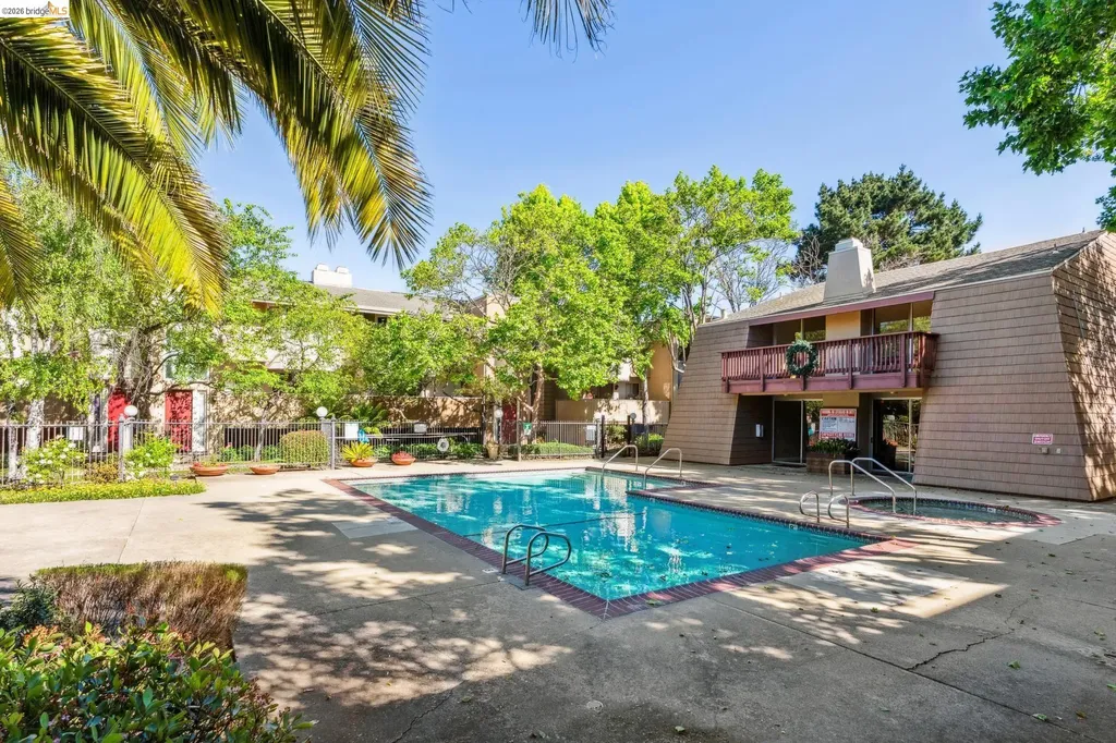 2121 Vale Road San Pablo CA 94806