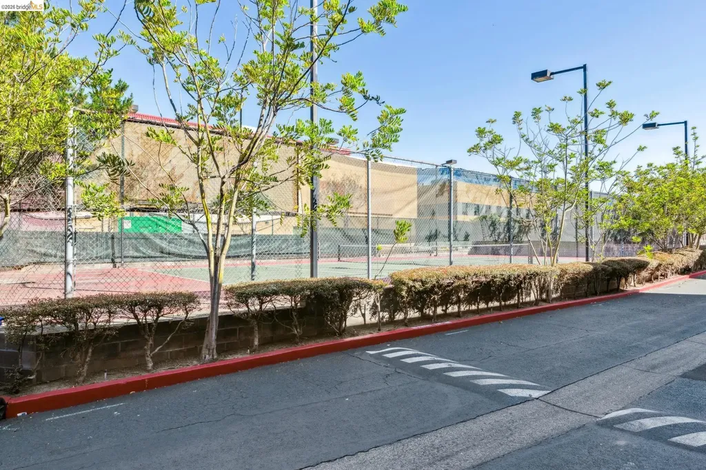 2121 Vale Road San Pablo CA 94806