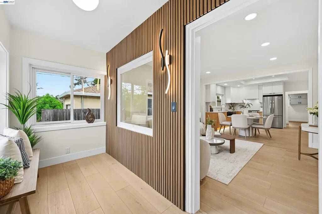 22 Garden Road Alameda CA 94502
