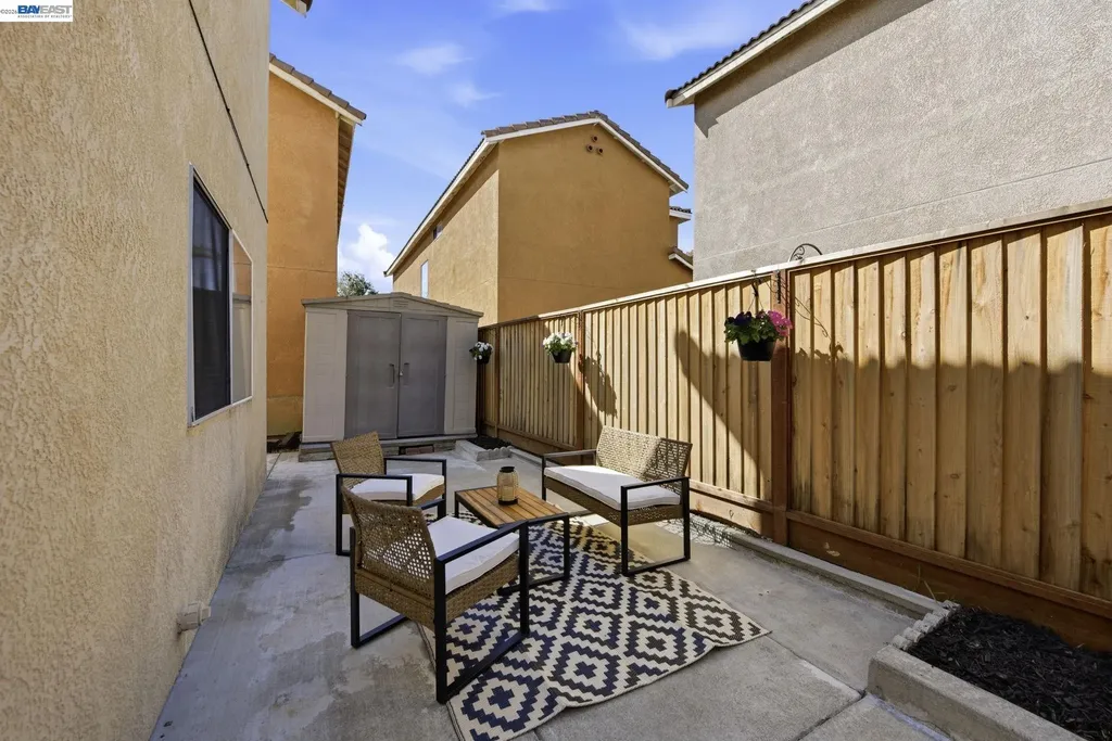 1085 La Brea Terrace Union City CA 94587