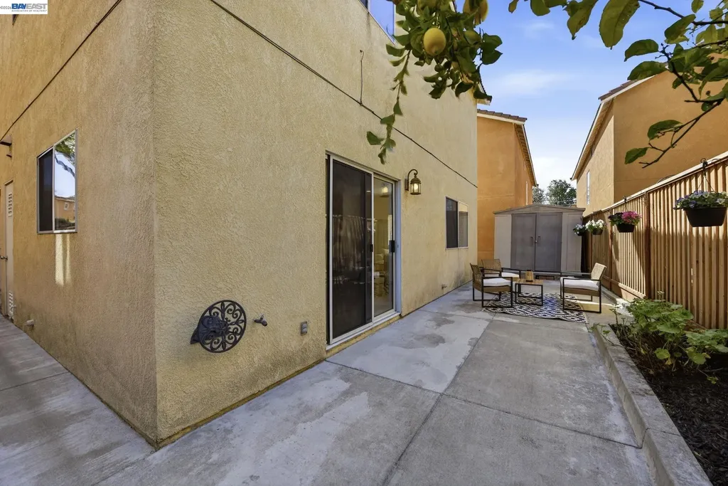1085 La Brea Terrace Union City CA 94587