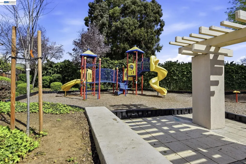 1085 La Brea Terrace Union City CA 94587