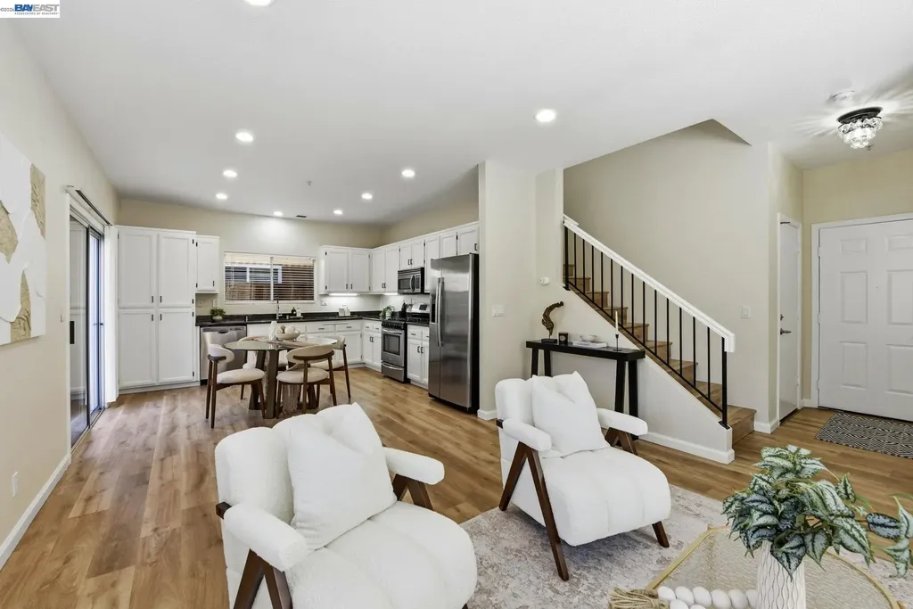 1085 La Brea Terrace Union City CA 94587