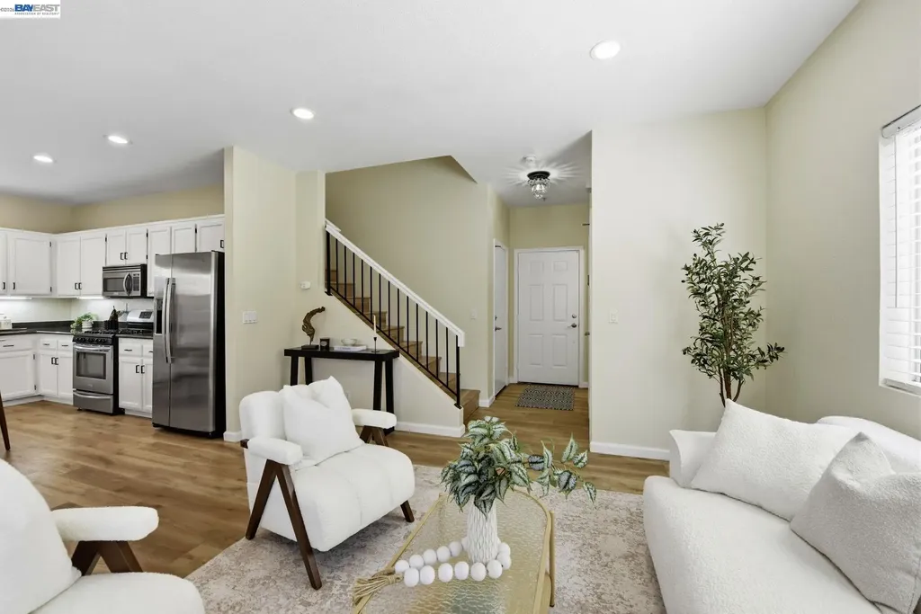 1085 La Brea Terrace Union City CA 94587