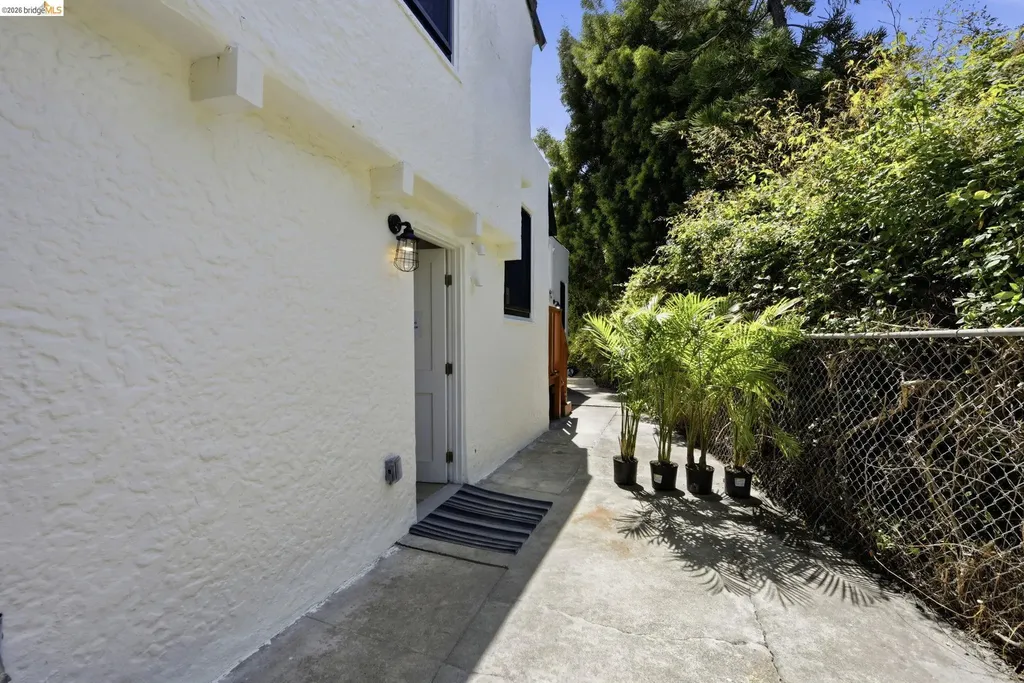 648 San Gabriel Avenue Albany CA 94706